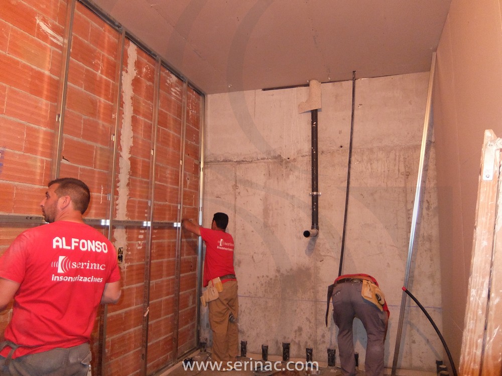 insonorizacion cuarto de bombas torrente